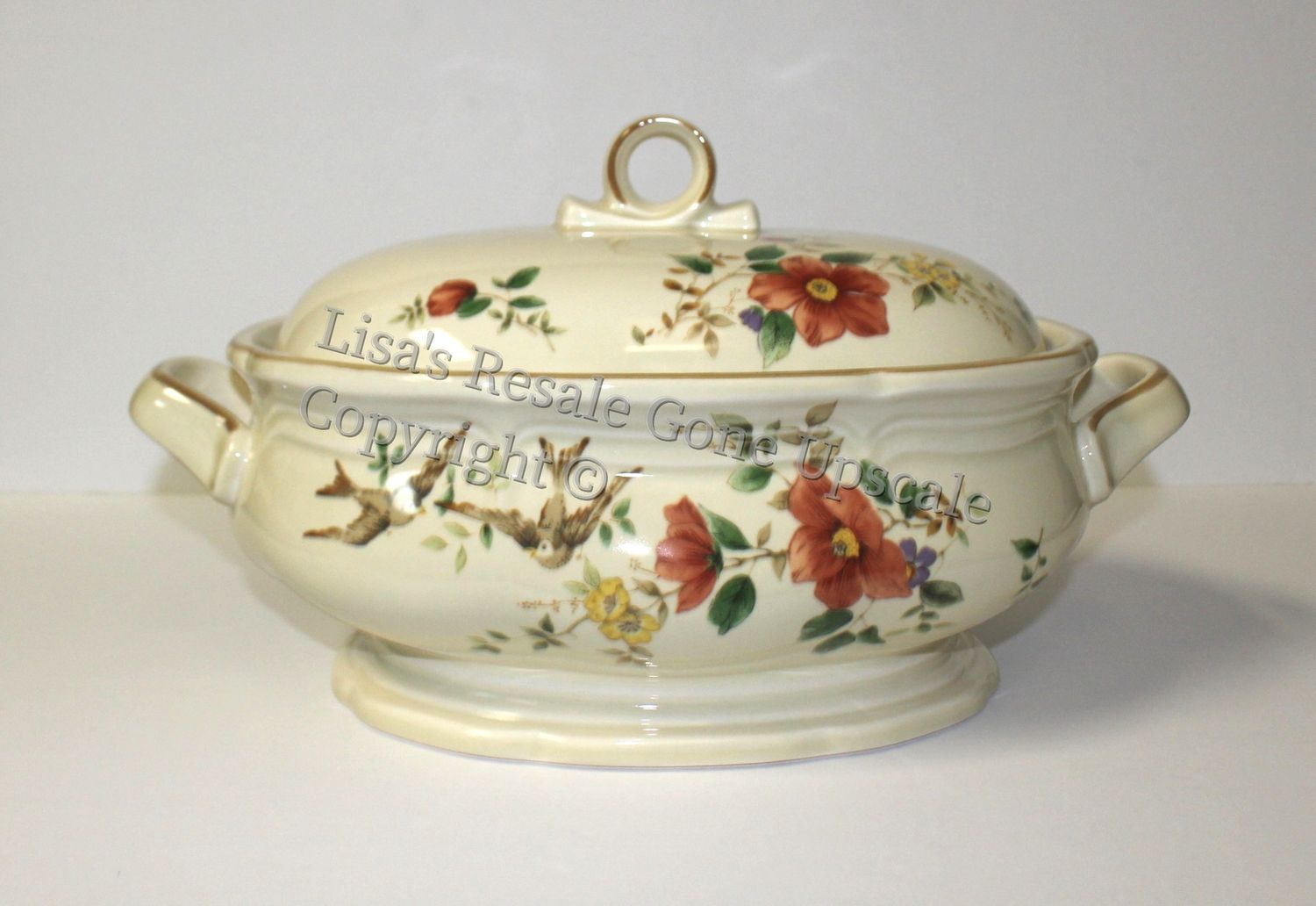 Mikasa Heritage Capistrano 2 Quart Covered Casserole Dish with Lid, F 2010