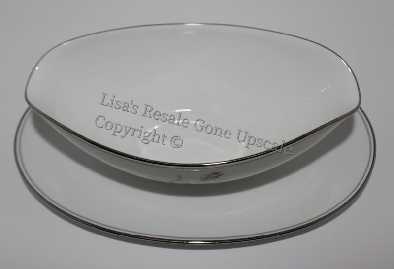 Noritake Margot Gravy Boat with Attached Underplate 5605, Japan