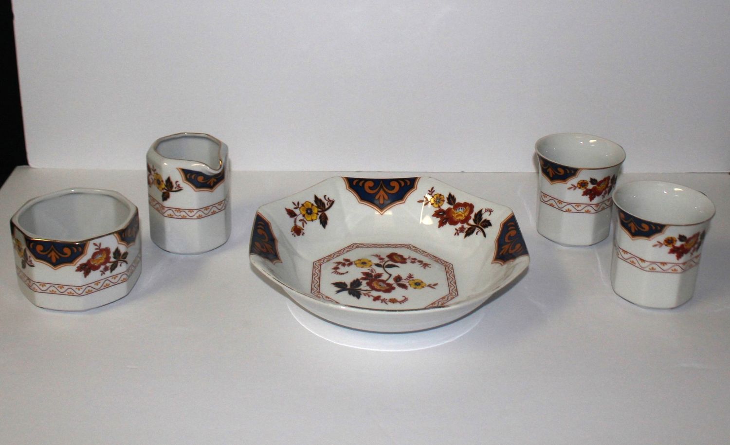 Mikasa Far East (5-Pieces) Vegetable Bowl, 2 Cups, Creamer &amp; Sugar Bowl, L6104