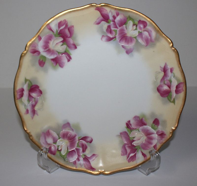 Tressemanes &amp; Vogt Limoges France New Palissy T &amp; V 8&quot; Sweet Pea Floral Plate