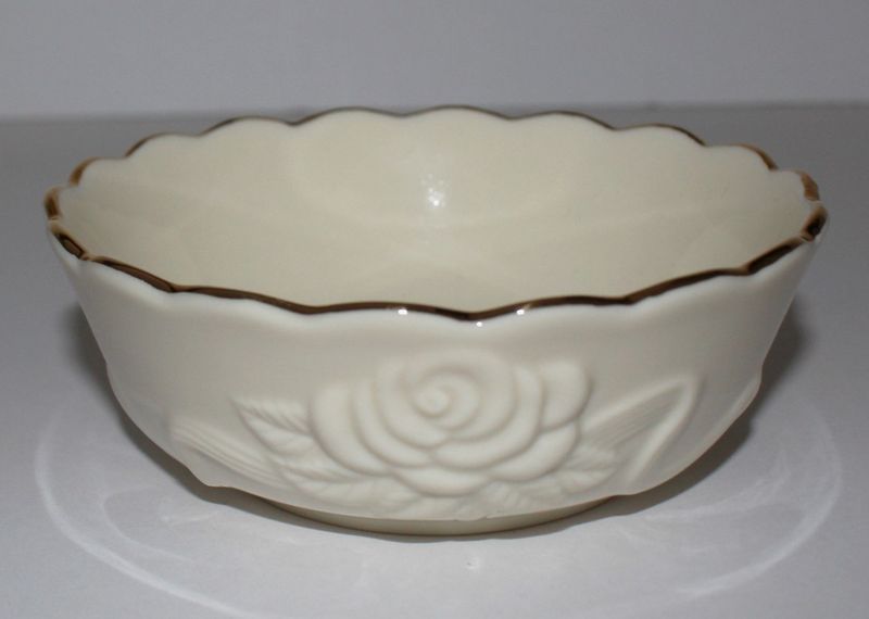 Lenox Ivory Rose Blossom Small 5&quot; Scalloped Bowl with Embossed Roses &amp; Gold Trim