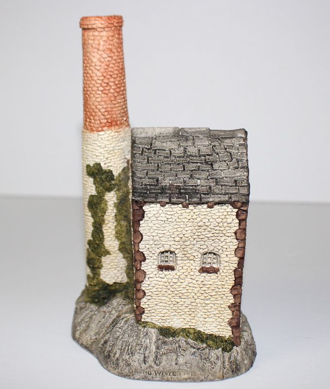 David Winter Cornish Tin Mine Cottage 1983 Main Collection in Box with COA