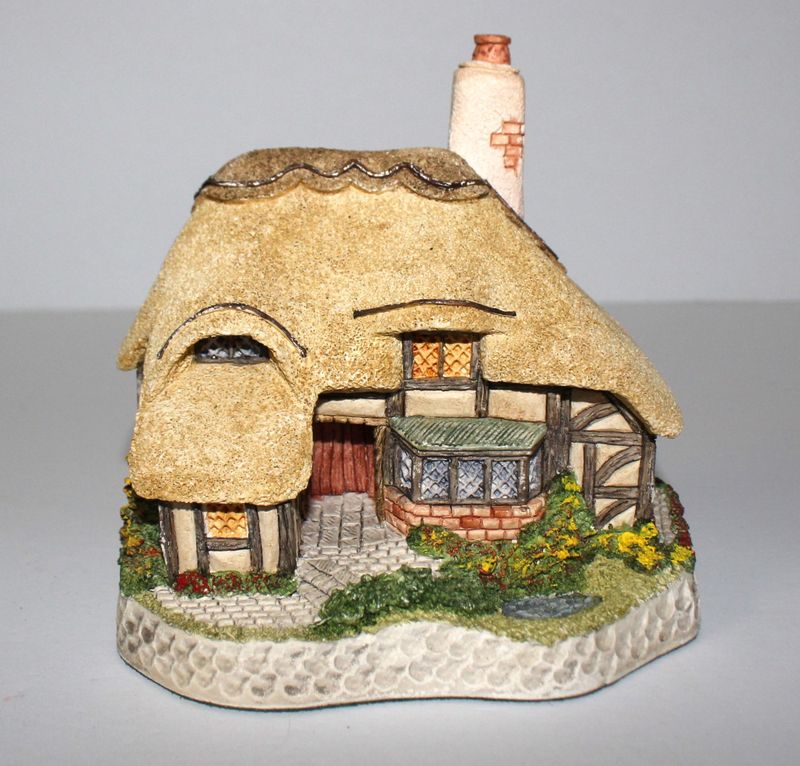 David Winter Ashe Cottage 1994 Collectors Guild Scene in Box with COA