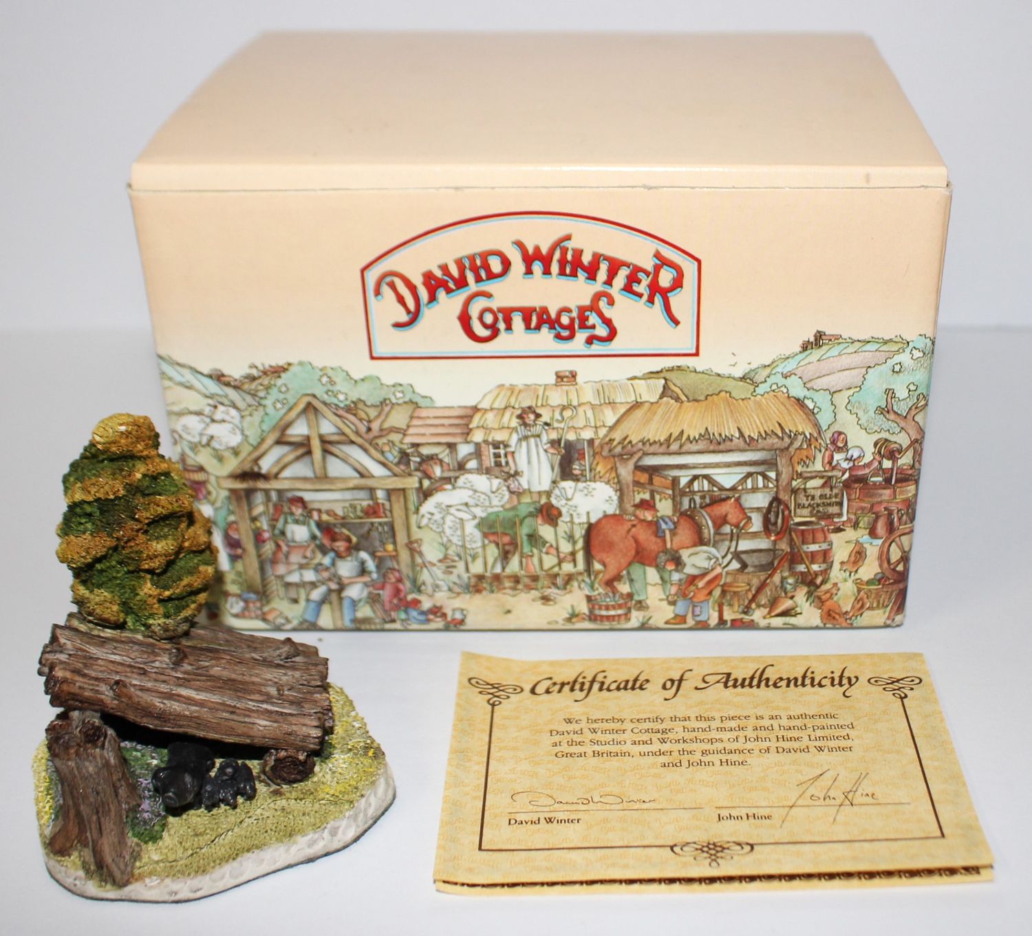 David Winter Shropshire Pig Shelter Cottage 1992 Shires Collection in Box w/ COA