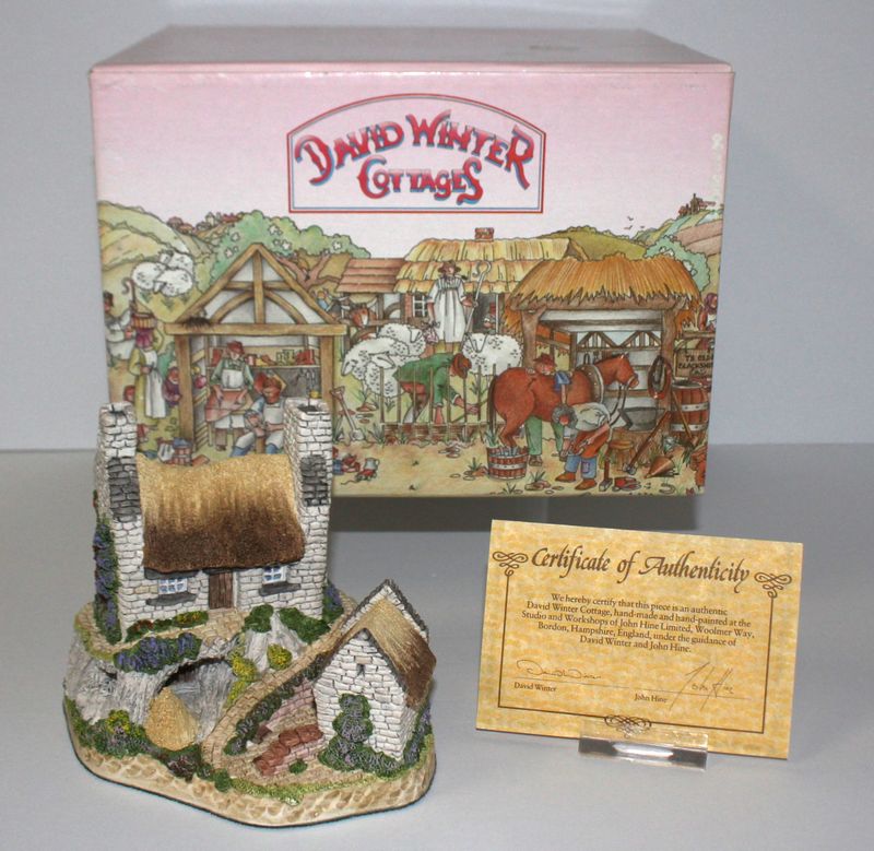 David Winter &quot;Secret Shebeen&quot; 1991 Irish Collection in Box with COA