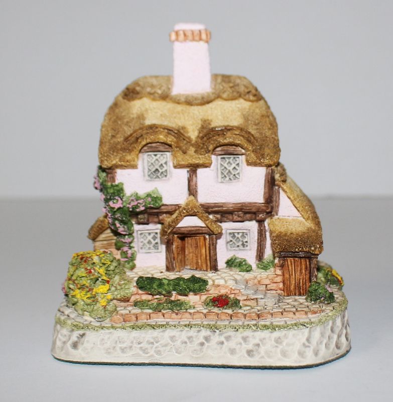 David Winter "One Acre Cottage" 1993 English Village Collection in Box with COA