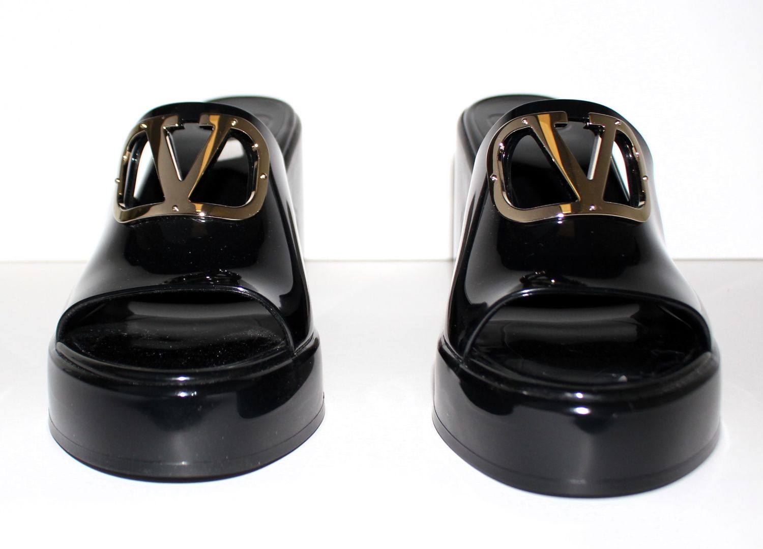 バレンティノ　ブーティ　38 バレンティノ ブーティ 38 VALENTINO ロックスタッズ ブーツ 38