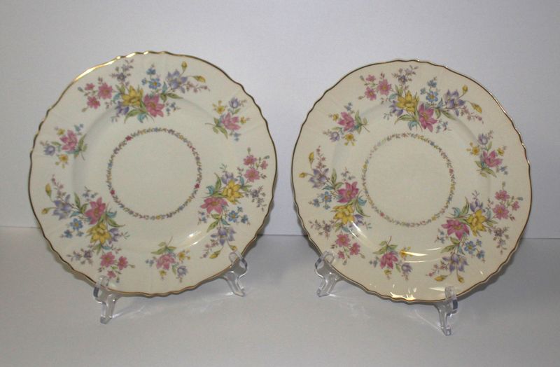 Set of 2 SYRACUSE “Briarcliff” Federal Shape 10&quot; Dinner Plates