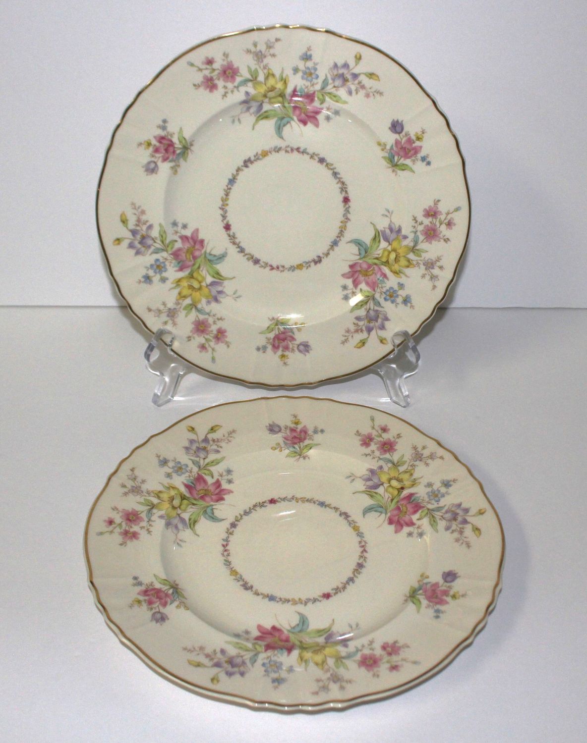 Set of 2 SYRACUSE “Briarcliff” Federal Shape 9 1/8&quot; Luncheon Plates