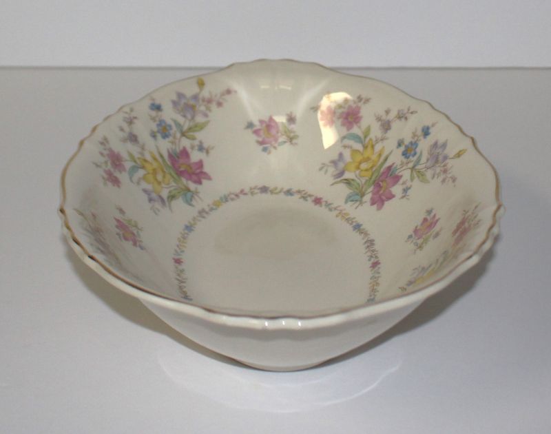 SYRACUSE “Briarcliff” Federal Shape 9" Oval Vegetable Serving Bowl