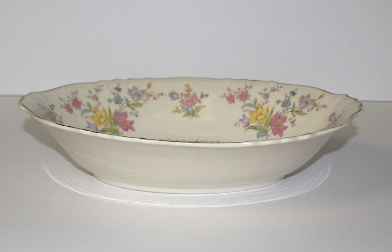 SYRACUSE “Briarcliff” Federal Shape 10&quot; Oval Vegetable Serving Bowl