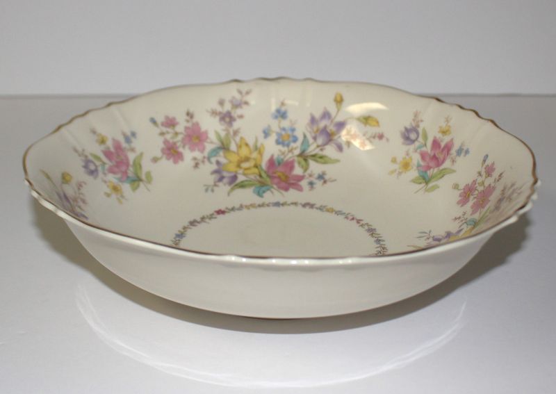 SYRACUSE “Briarcliff” Federal Shape 8 5/8&quot; Round Vegetable Serving Bowl