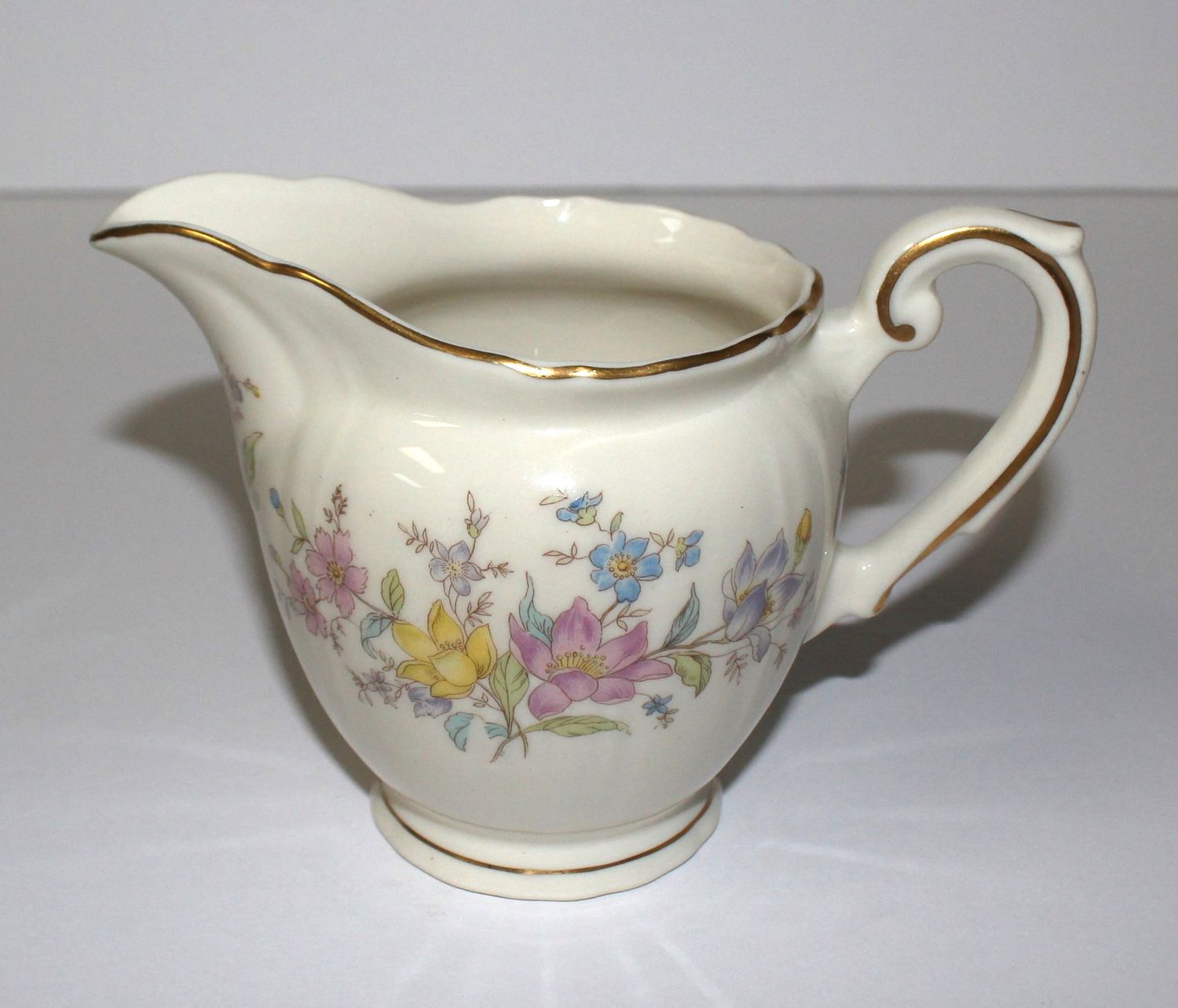 SYRACUSE “Briarcliff” Federal Shape Creamer Pitcher