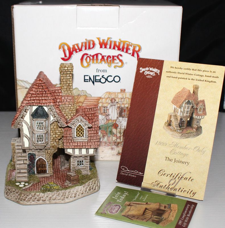 David Winter &quot;The Joinery&quot; 1999 Collectors Guild Scene in Original Box, COA