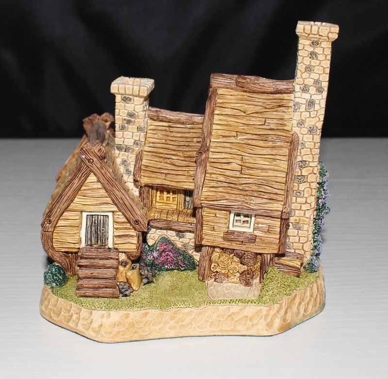 David Winter "The Charcoal Burner's" 1998 Collectors Guild Scene in Box with COA