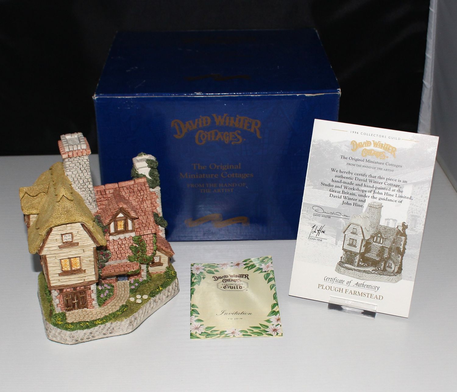 David Winter Cottage &quot;Plough Farmstead&quot; 1996 Collectors Guild Scene in Box w/COA