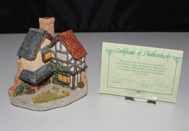 David Winter Cottage "15 Lawnside Road" 1994 Collectors Guild Scene in Box w/COA
