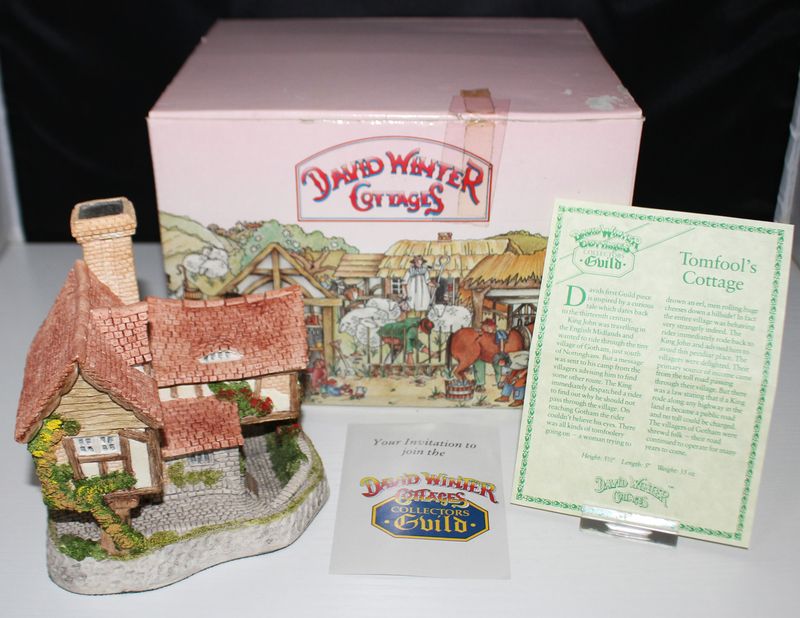 David Winter &quot;Tomfool&#39;s Cottage&quot; 1991 Collectors Guild Scene in Box with COA