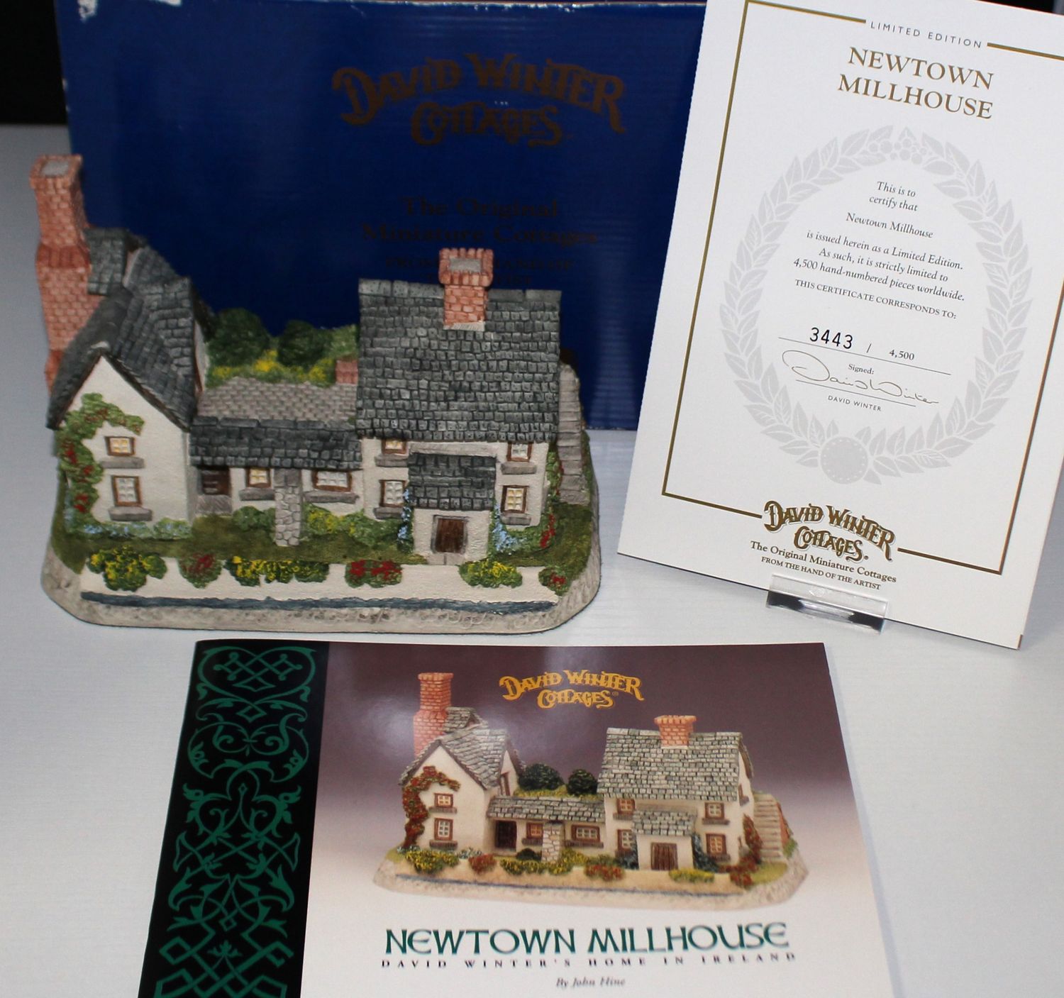 David Winter SIGNED Cottage &quot;Newtown Millhouse&quot; 1995 Main Collection, Box &amp; COA