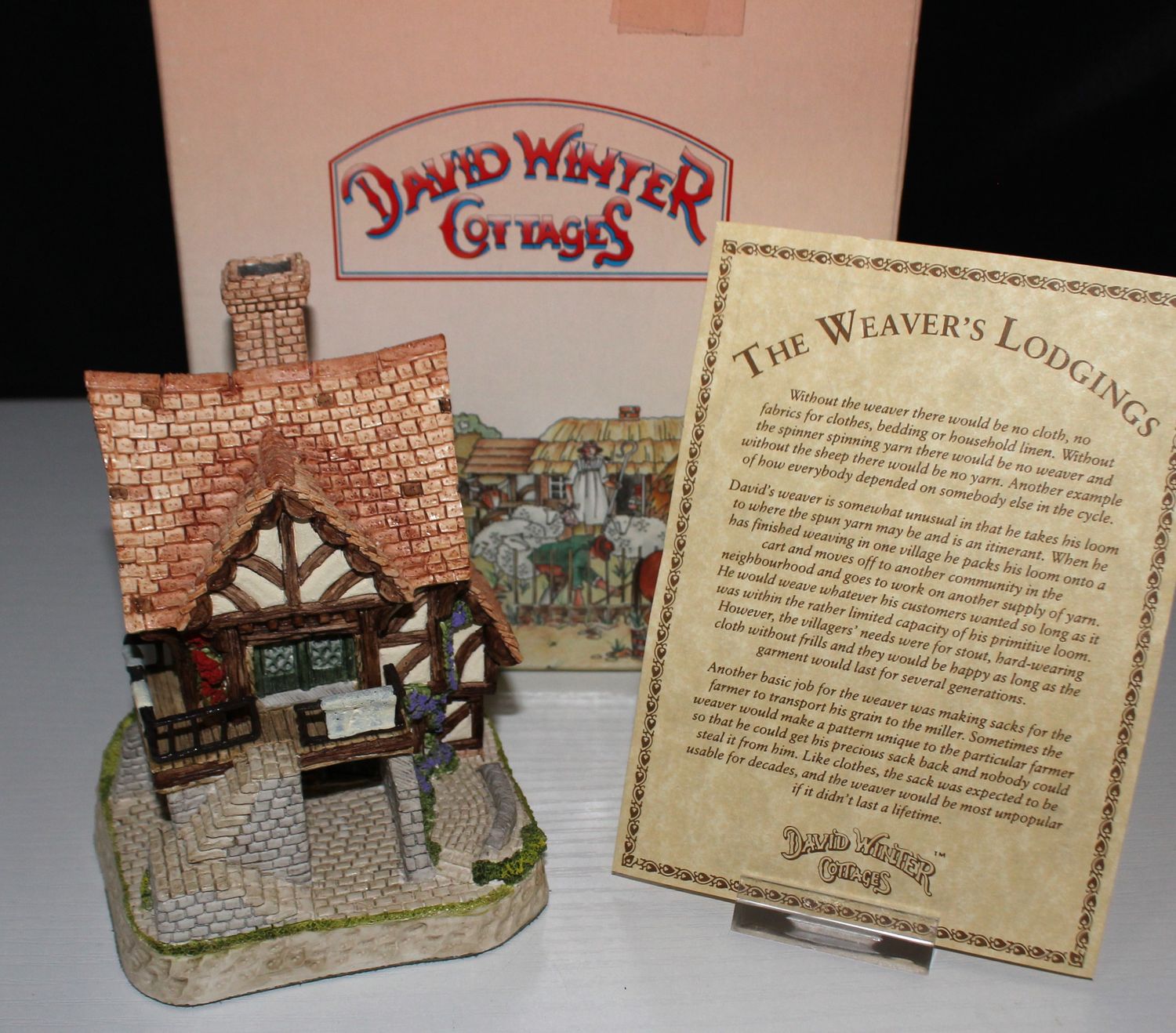 David Winter Cottage “The Weavers Lodgings” 1991 Main Collection in Box with COA