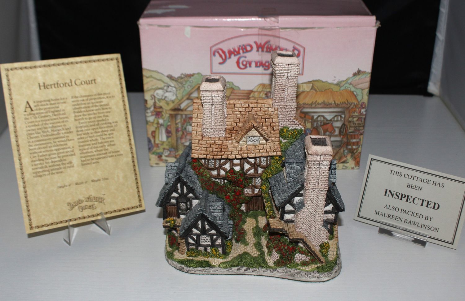 David Winter SIGNED &quot;Hertford Court&quot; 1983 Regions Collection in Box with COA