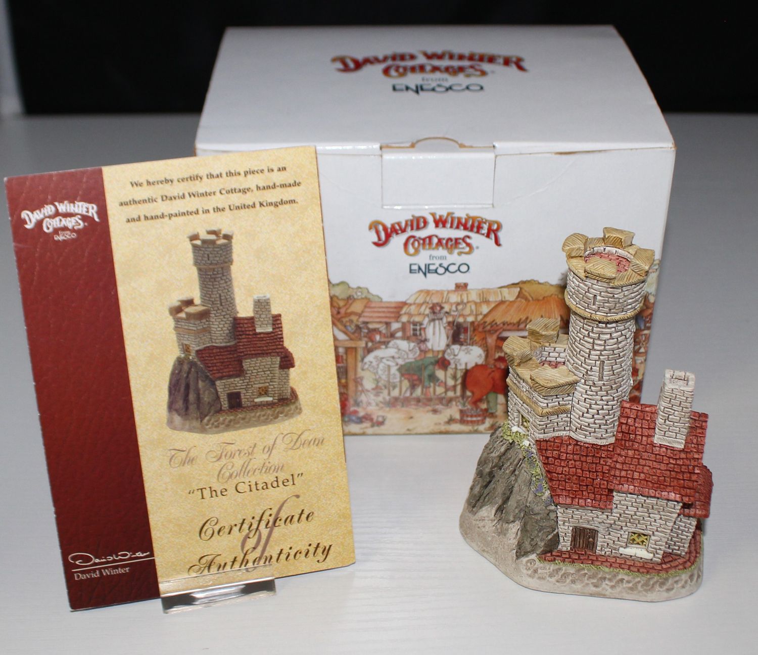David Winter &quot;The Citadel&quot; 1997 Forest of Dean Collection in Box with COA