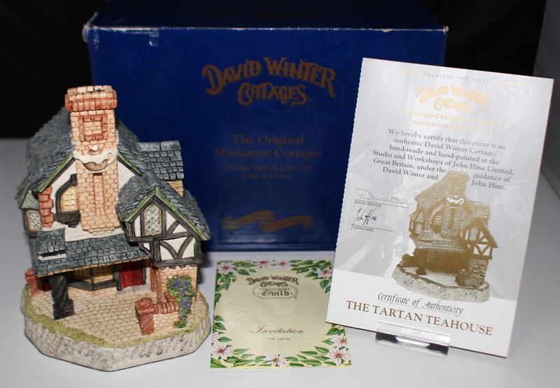 David Winter &quot;The Tartan Teahouse&quot; 1994 Porridge Pot Alley in Box with COA