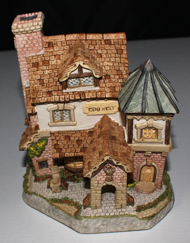 David Winter "Cob's Bakery" 1994 Porridge Pot Alley in Box with COA
