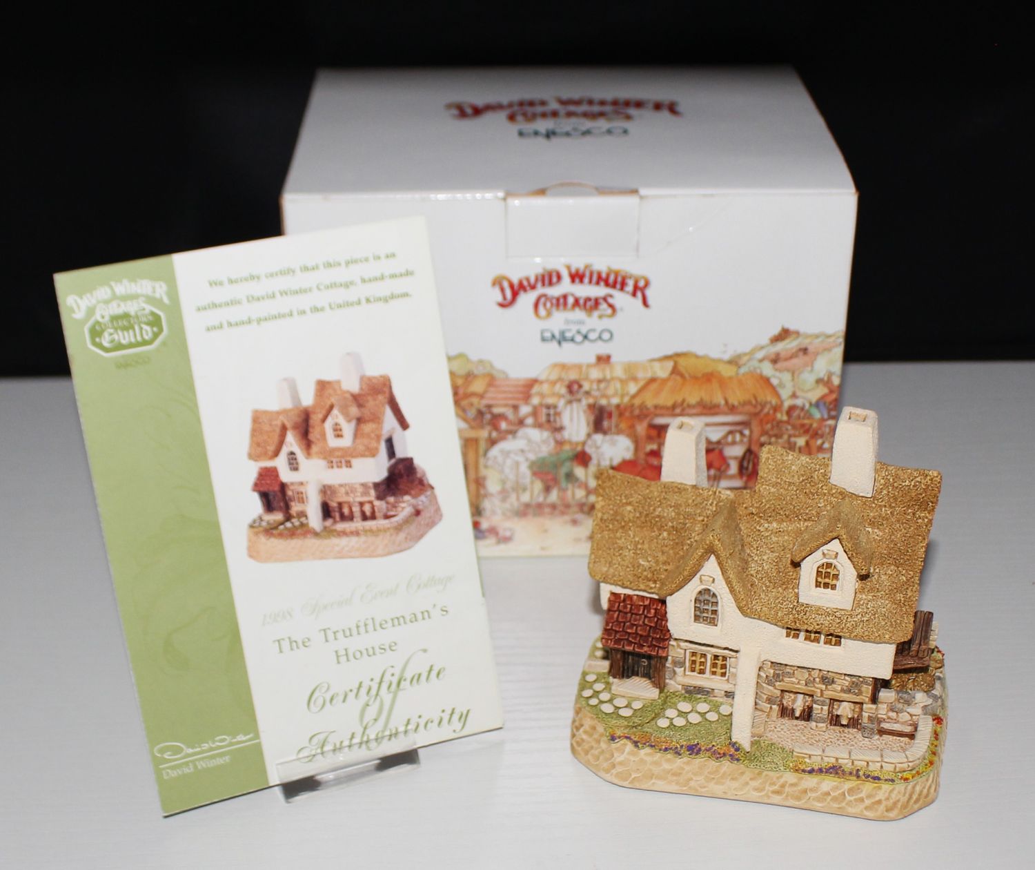 David Winter SIGNED &quot;The Truffleman&#39;s House&quot; 1998 Event Special in Box with COA