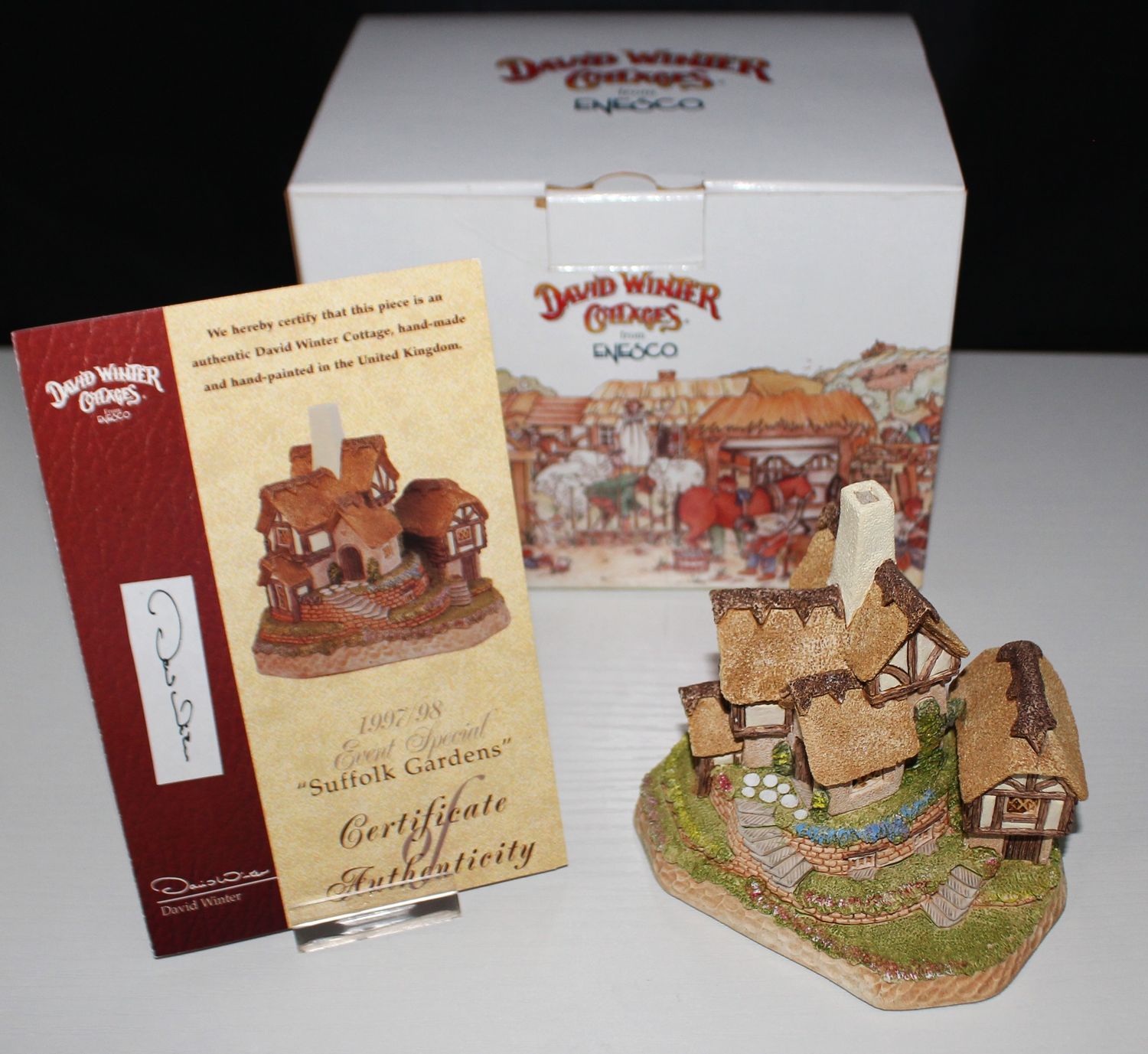 David Winter SIGNED &quot;Suffolk Gardens&quot; 1996/97 Special Event in Box with COA