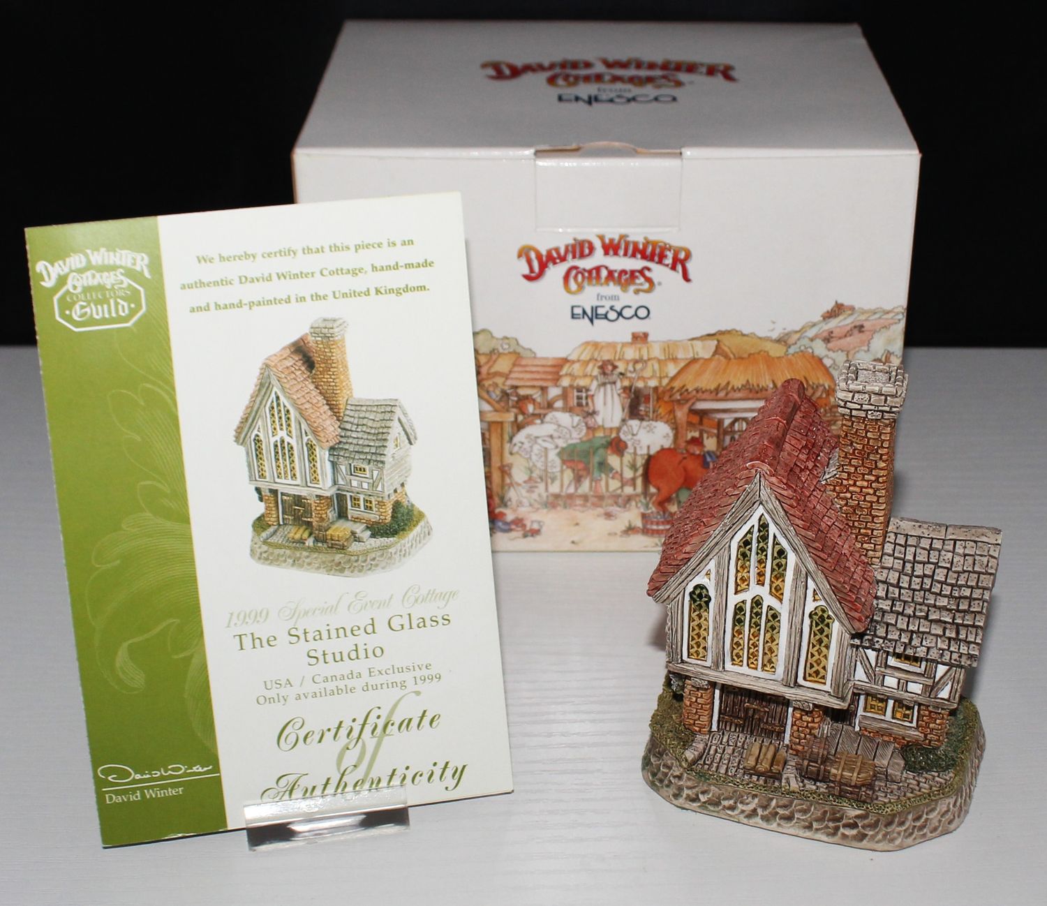 David Winter SIGNED &quot;Stained Glass Studio&quot; 1999 Event Special  in Box with COA