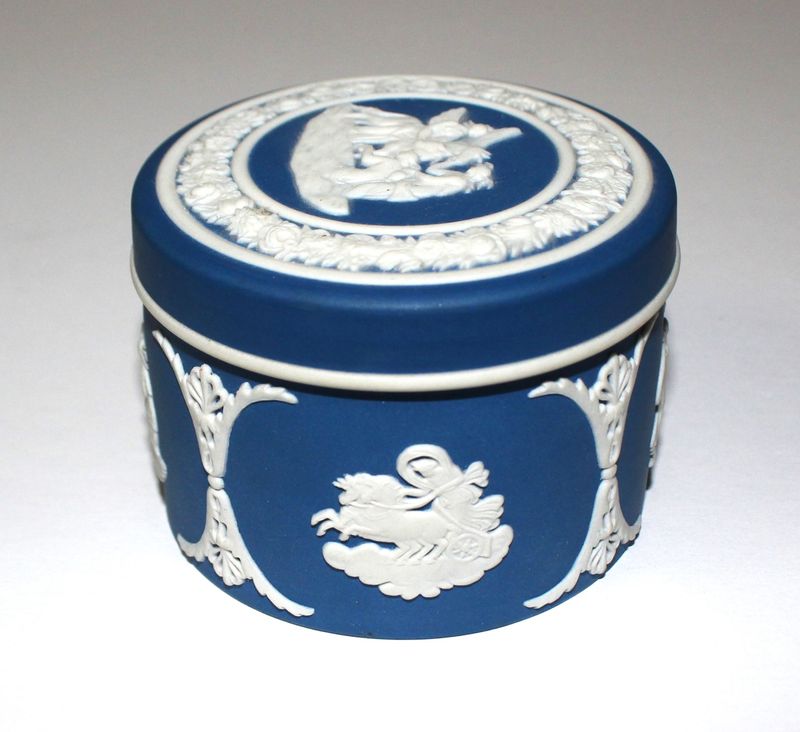 Wedgwood Jasperware Portland Blue Round Trinket Box, HAND SIGNED by ARTIST
