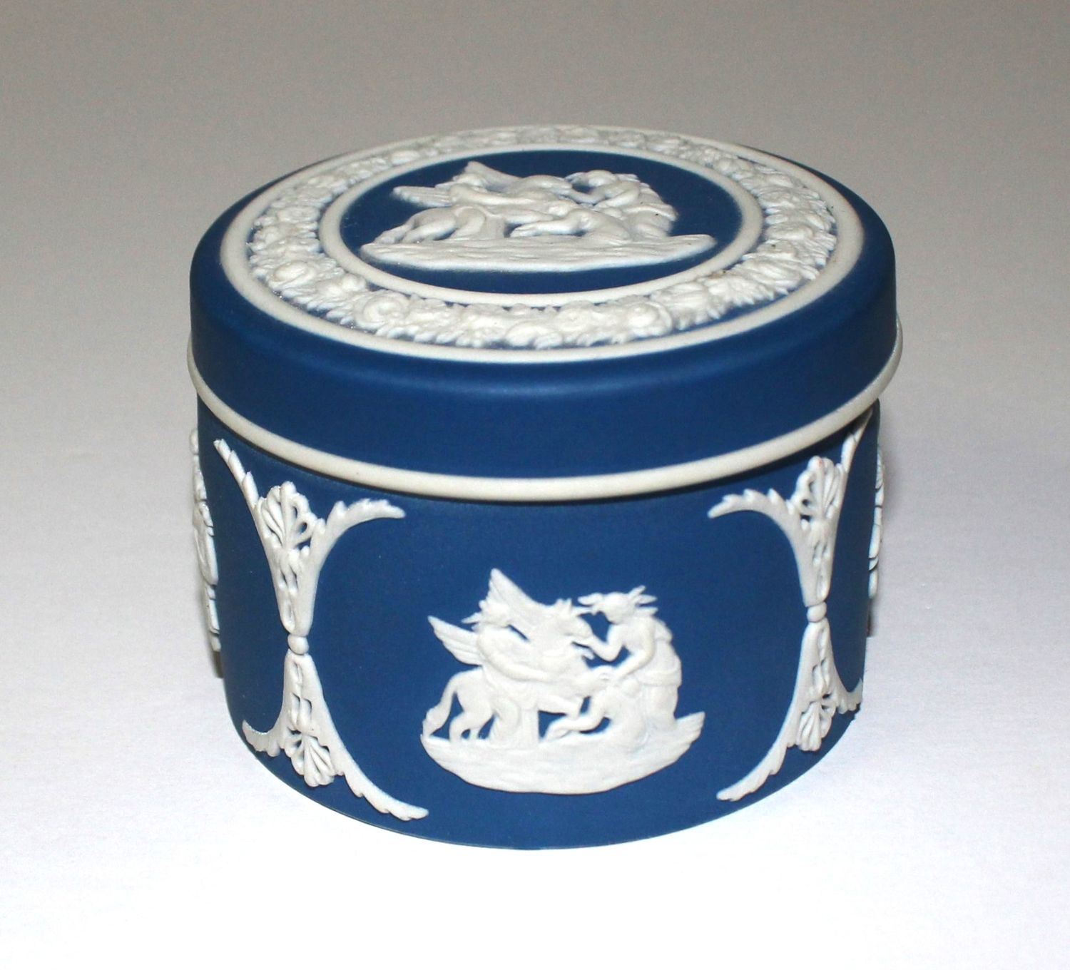 Wedgwood Jasperware Portland Blue Round Trinket Box, HAND SIGNED by ARTIST