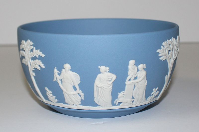 Wedgwood Blue Jasperware Neoclassical Sacrifice Scenes 5” Round Bowl