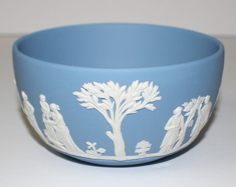 Wedgwood Blue Jasperware Neoclassical Sacrifice Scenes 5” Round Bowl