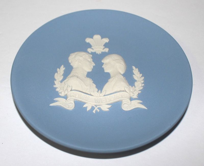 Wedgwood Blue Jasperware Prince Charles &amp; Princess Diana 1981 Round 4" Plate