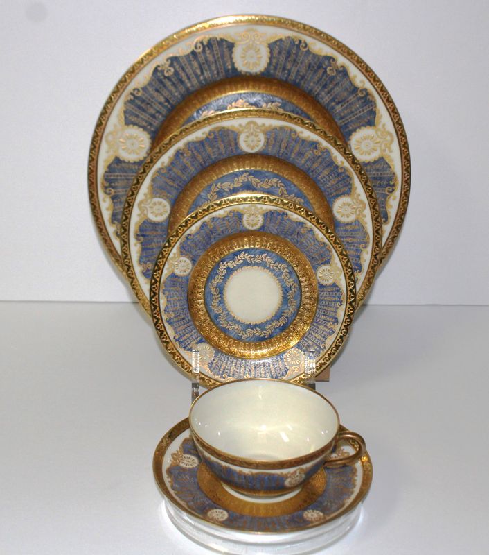 Black Knight Antoniette Blue Gold Encrusted 5-Piece Place Setting – RARE!