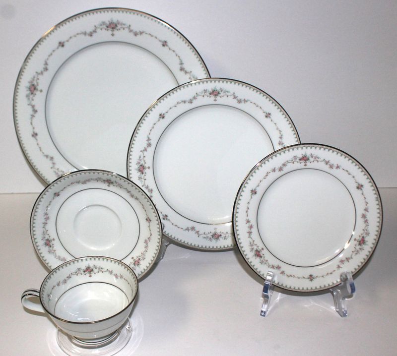 Noritake Fairmont 6102 Platinum Trim 5-Piece Place Setting, Multiple Available