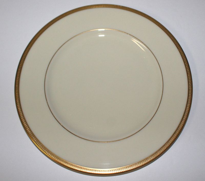 Lenox Tuxedo 8 3/8" Salad Plate with Gold Encrusted Rim, Gold Backstamp