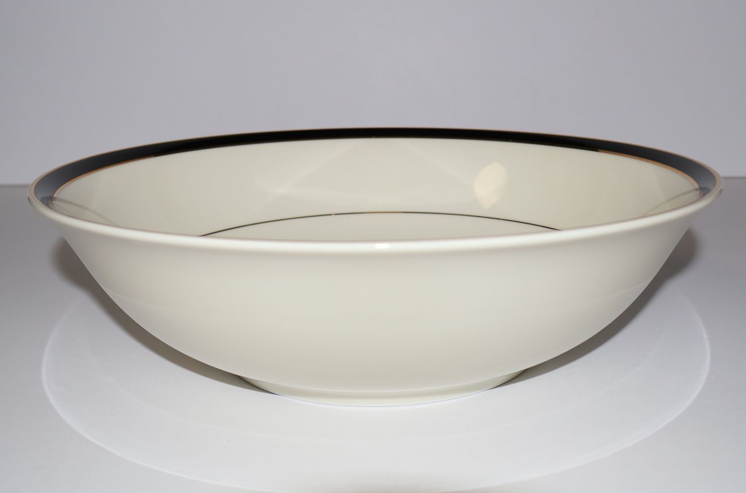 Mikasa Ivory China TRAFALGAR 9” Round Vegetable Serving Bowl, M2004