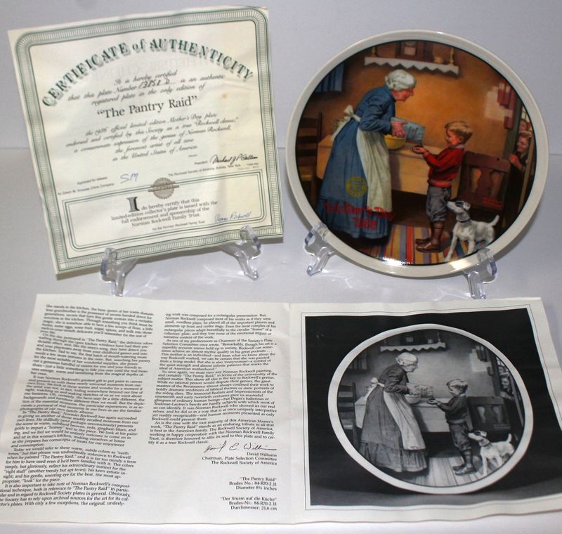 Norman Rockwell “THE PANTRY RAID” 1986 Mother’s Day Collector Plate