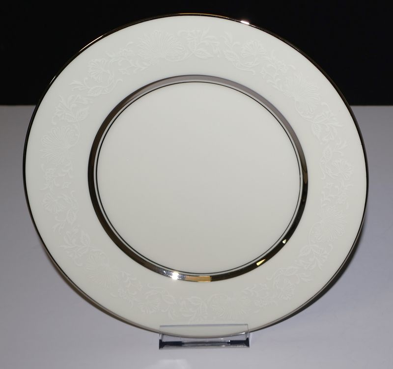 Lenox Oxford White Echo 8&quot; Salad Plate – Fine Bone China with Platinum Trim