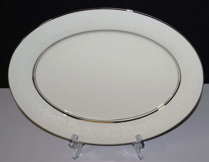 Lenox Oxford White Echo 13 5/8&quot; Oval Serving Platter – Fine Bone China