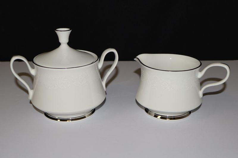 Lenox Oxford White Echo 3-Piece Fine Bone China Set – Creamer, Sugar Bowl &amp; Lid
