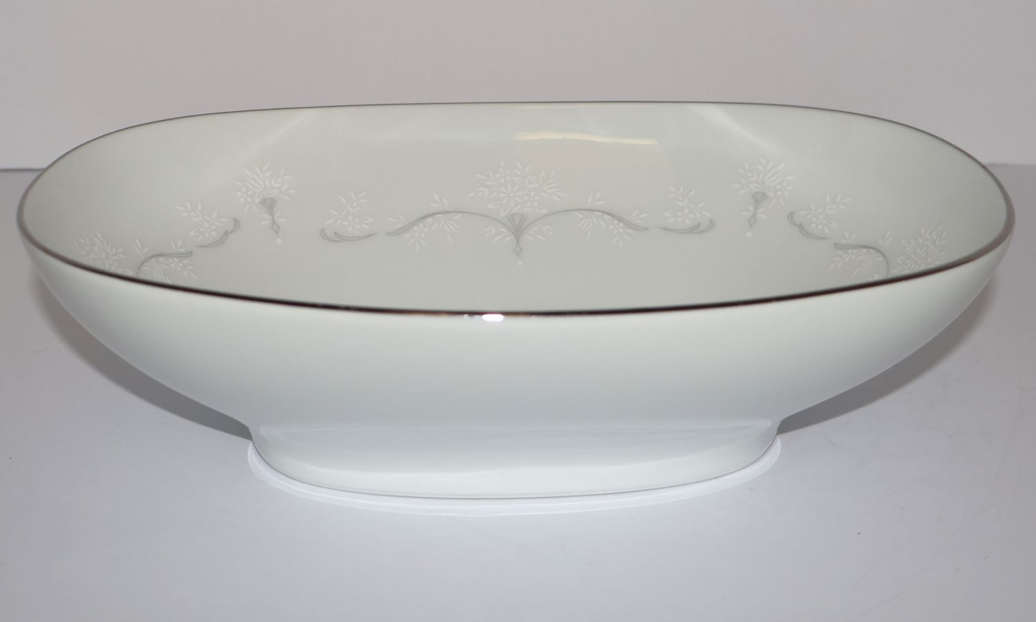 Noritake Whitebrook 9 7/8&quot; Oval Vegetable Serving Bowl - Made in Japan