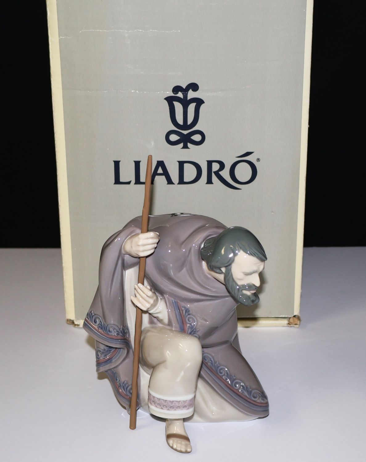 Lladro &quot;St. Joseph&quot; Nativity Gloss Figurine #5476 – Mint Condition in Box