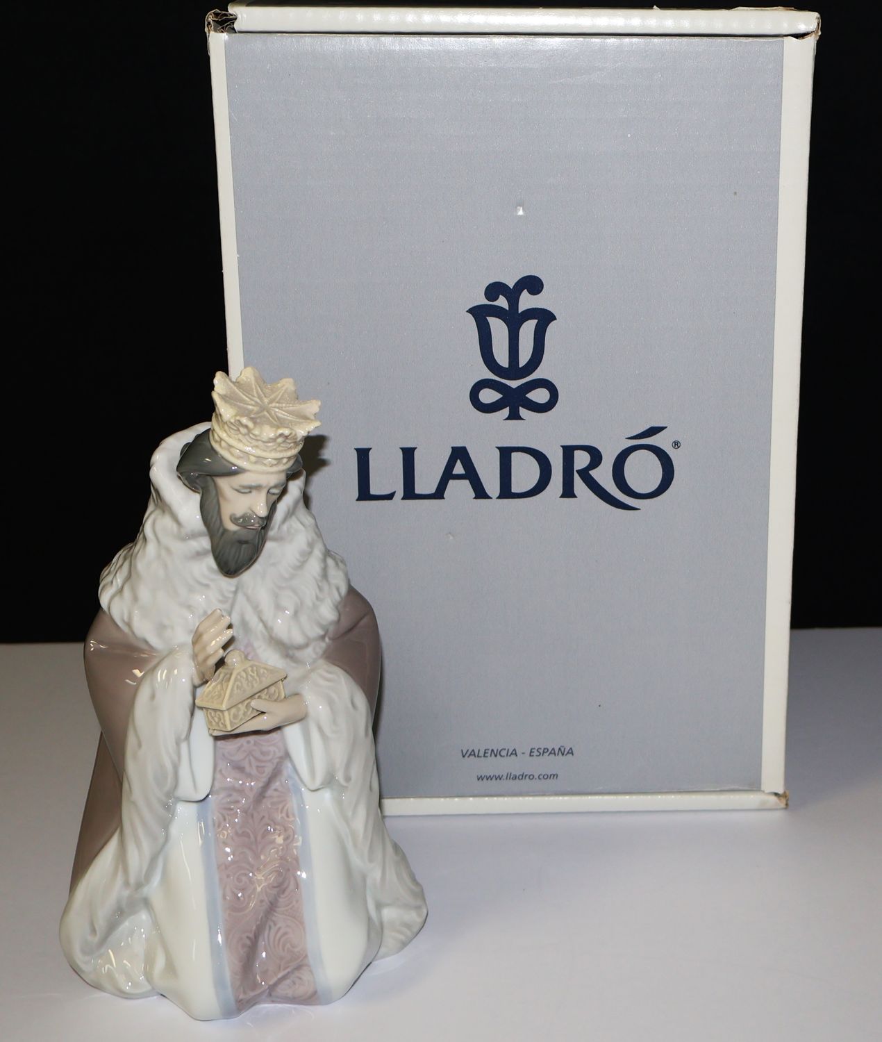 Lladro &quot;King Gaspar&quot; Nativity Gloss Figurine #5480 – Mint Condition in Box