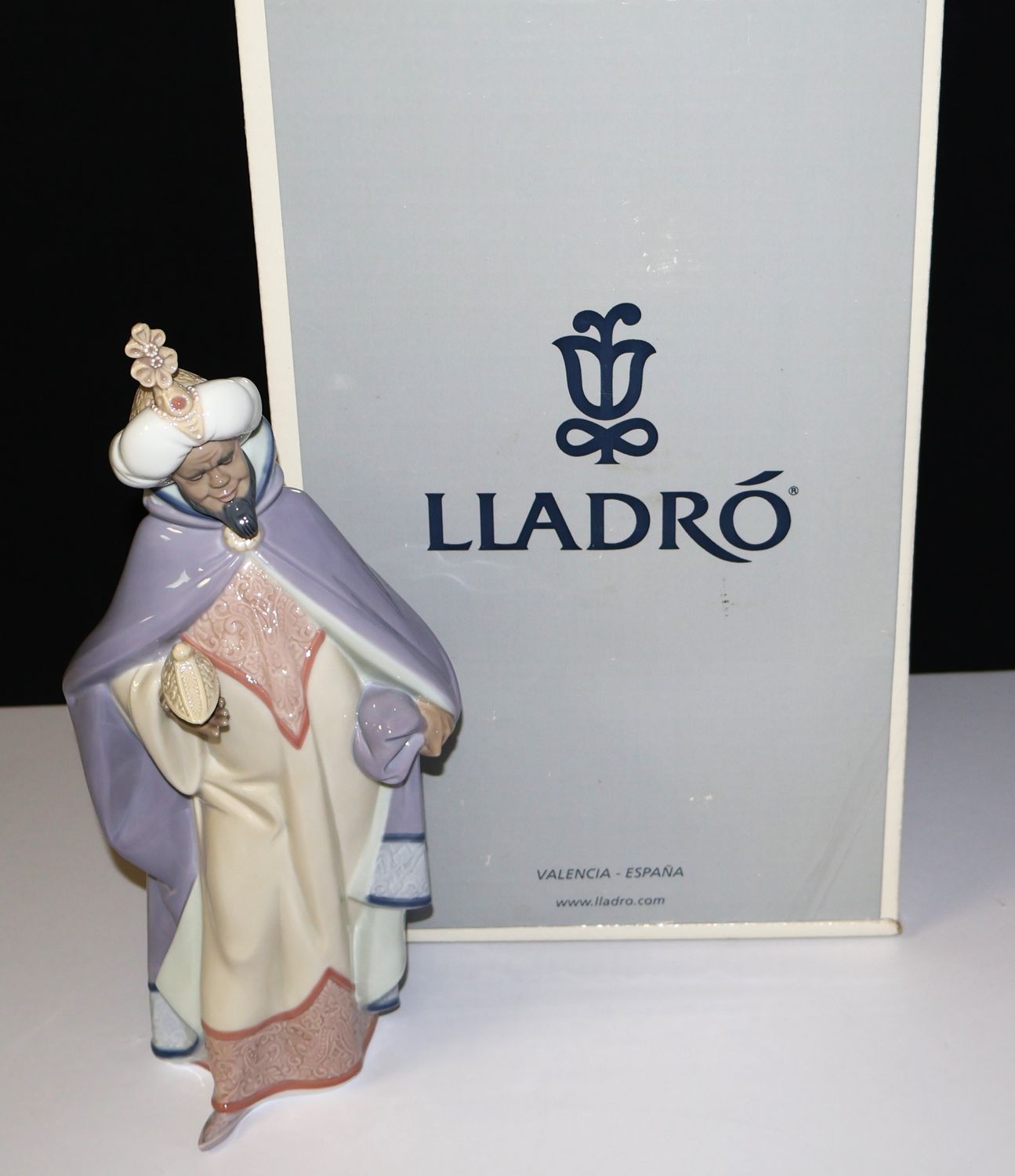 Lladro &quot;King Balthasar&quot; Nativity Gloss Figurine #5481 – Mint Condition in Box