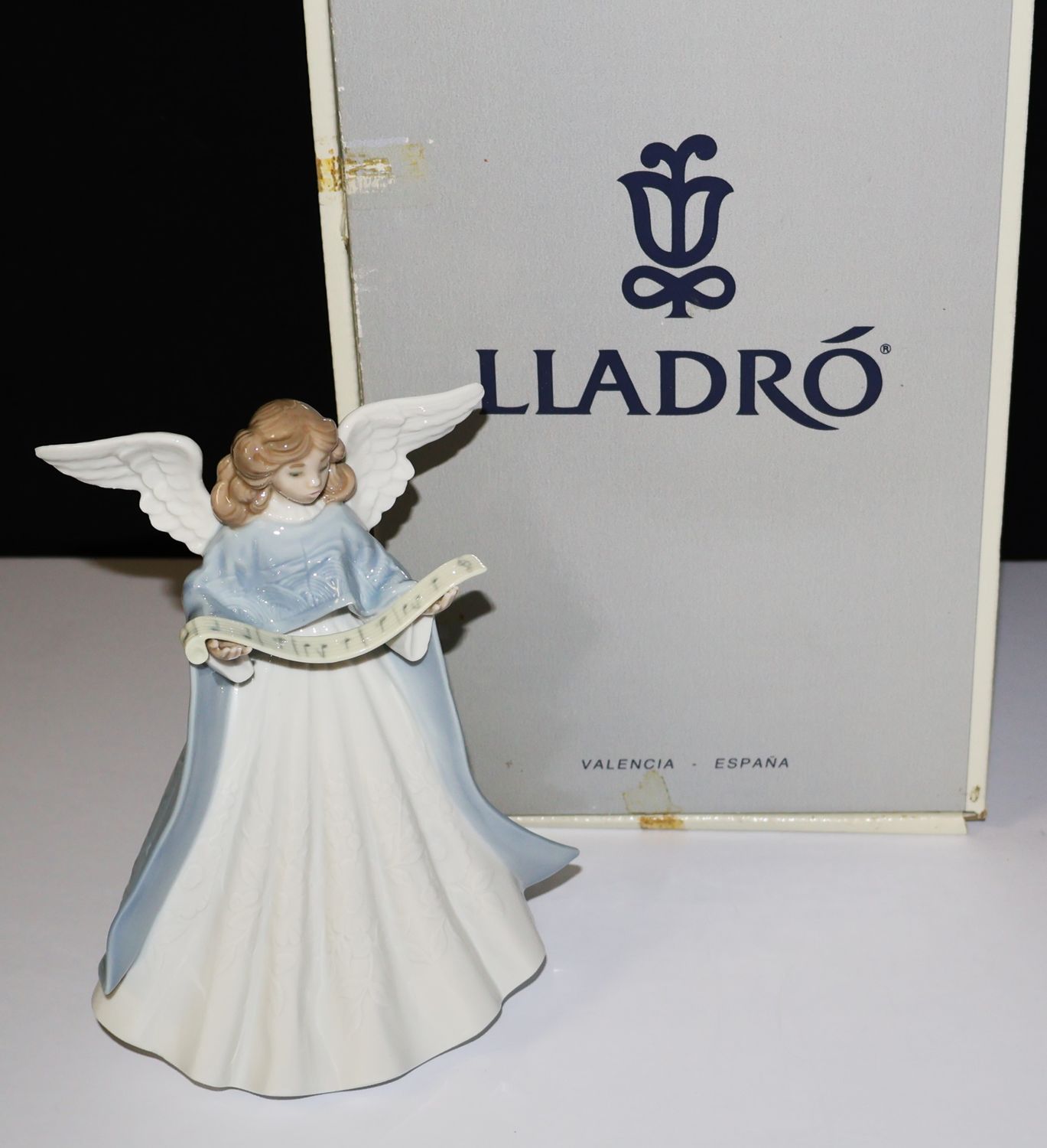 Lladro &quot;Angel&quot; Figural Tree Topper  with Music Sheet #5719 in Original Box