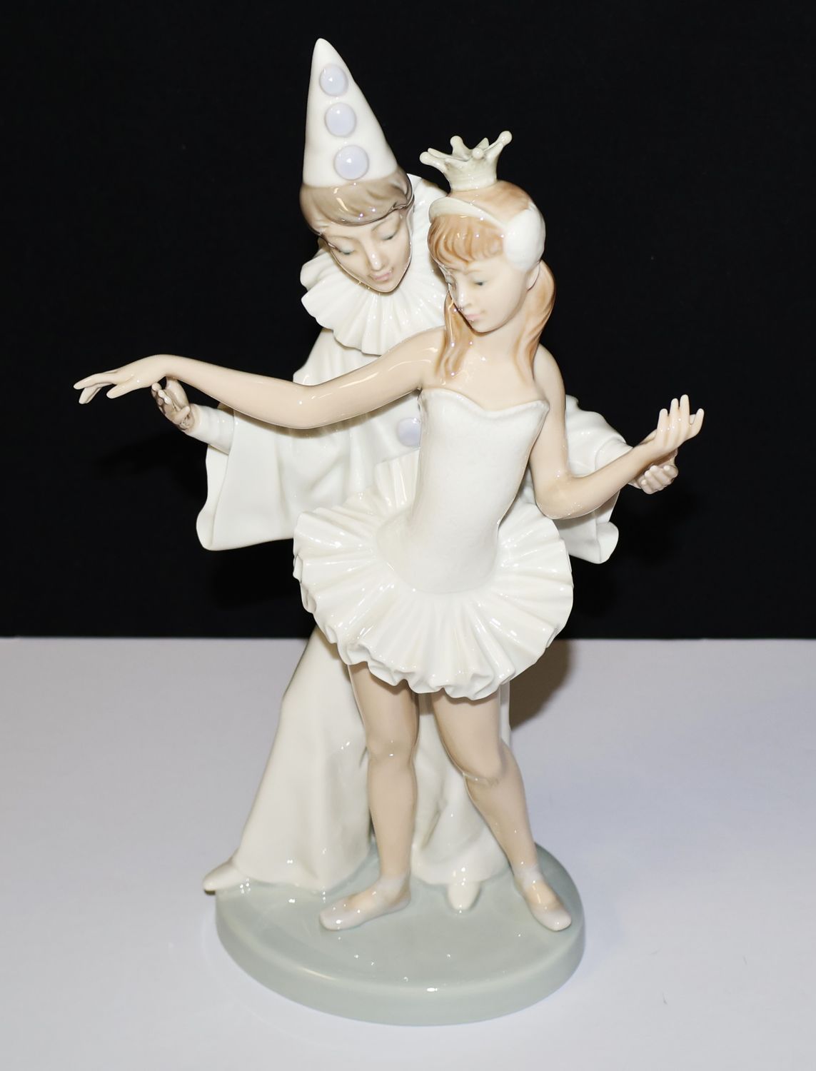 Lladro “Carnival Couple” 10 3/8&quot; Gloss Porcelain Figurine #4882 by Salvador Furio